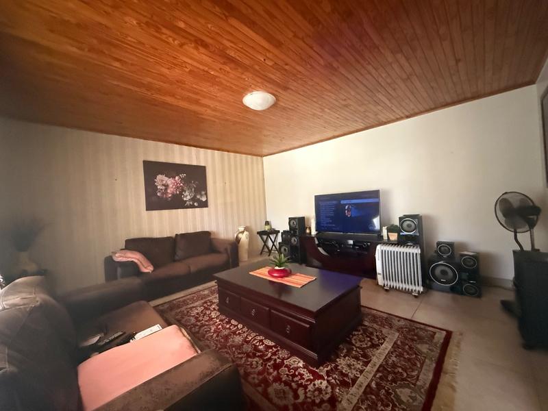 3 Bedroom Property for Sale in Vanderbijlpark CW 4 Gauteng