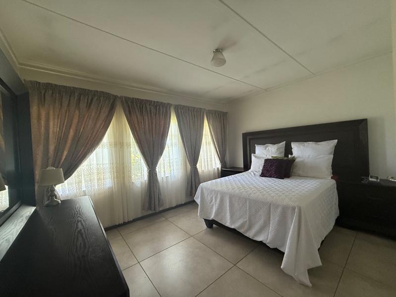3 Bedroom Property for Sale in Vanderbijlpark CW 4 Gauteng
