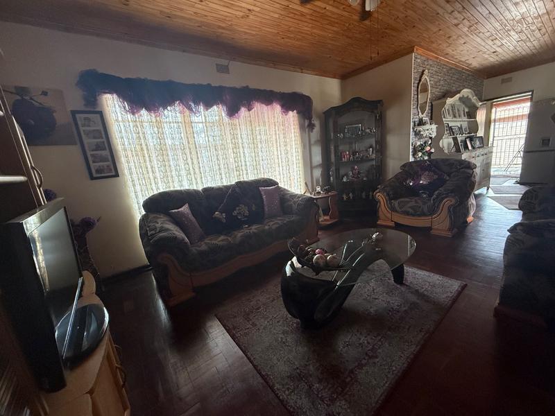 3 Bedroom Property for Sale in Vanderbijlpark CW 4 Gauteng