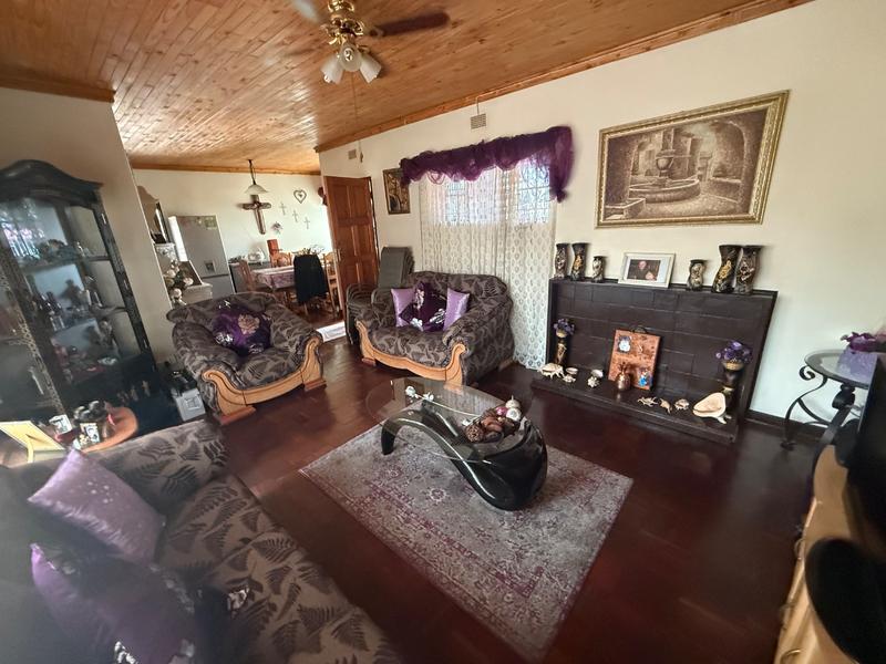 3 Bedroom Property for Sale in Vanderbijlpark CW 4 Gauteng