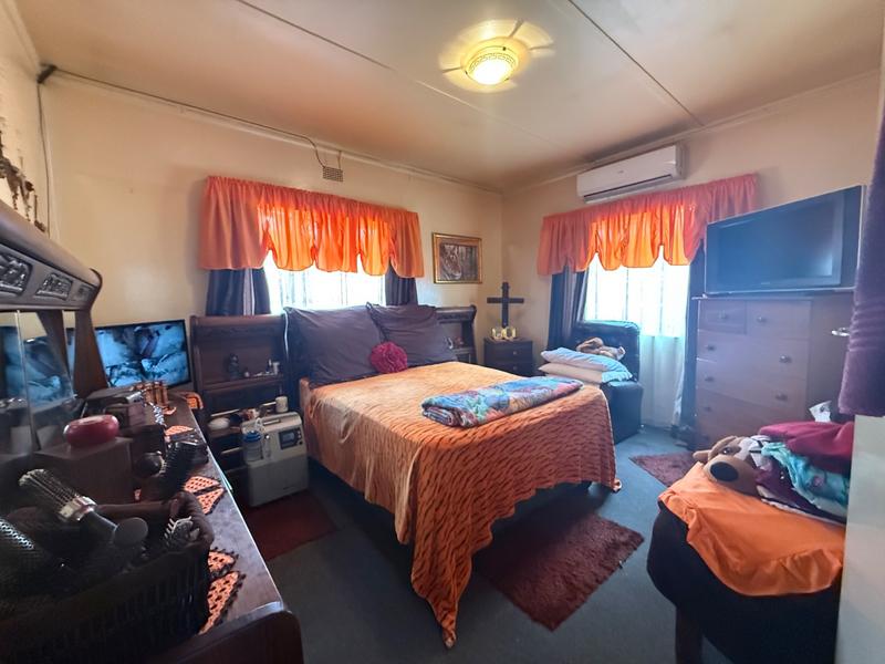 3 Bedroom Property for Sale in Vanderbijlpark CW 4 Gauteng