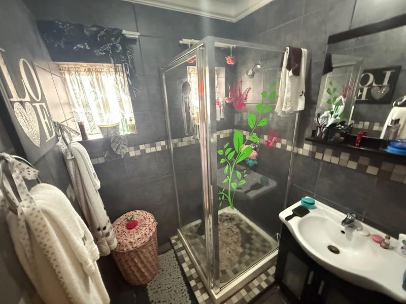 3 Bedroom Property for Sale in Vanderbijlpark CW 4 Gauteng