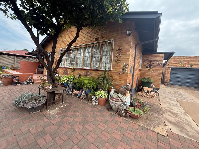 3 Bedroom Property for Sale in Vanderbijlpark CW 4 Gauteng