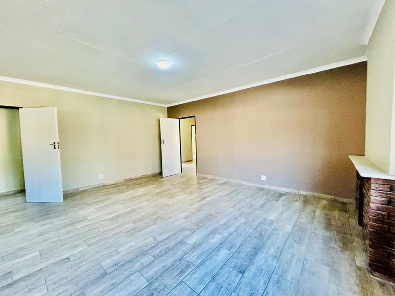 3 Bedroom Property for Sale in Vanderbijlpark CW 4 Gauteng