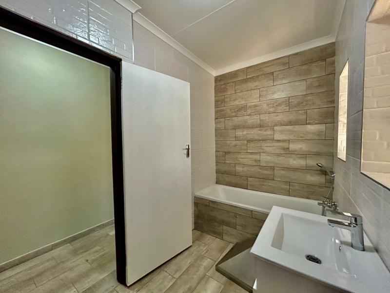 3 Bedroom Property for Sale in Vanderbijlpark CW 4 Gauteng