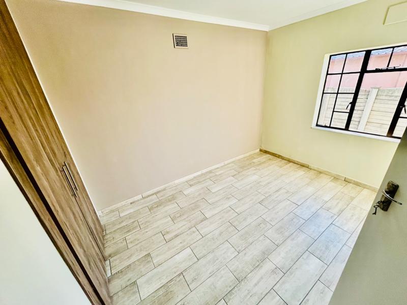 3 Bedroom Property for Sale in Vanderbijlpark CW 4 Gauteng