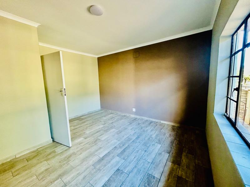 3 Bedroom Property for Sale in Vanderbijlpark CW 4 Gauteng