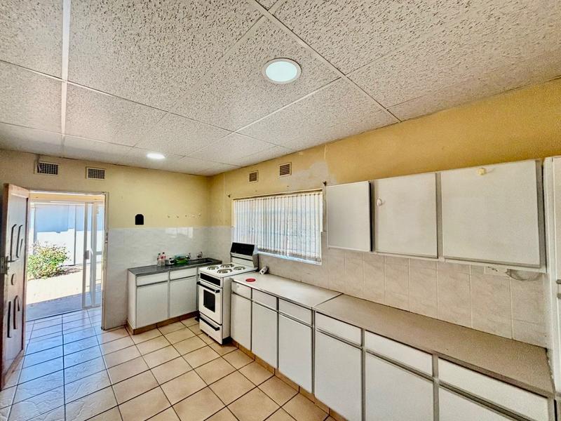 3 Bedroom Property for Sale in Vanderbijlpark CW 4 Gauteng