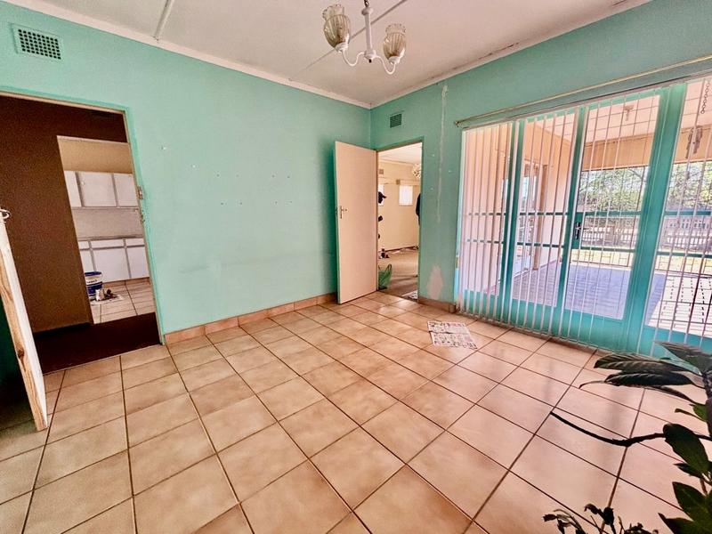 3 Bedroom Property for Sale in Vanderbijlpark CW 4 Gauteng