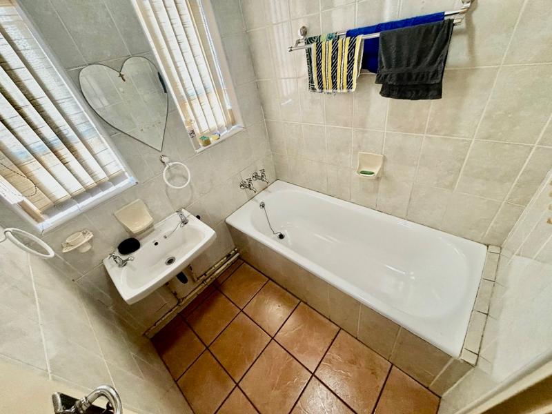 3 Bedroom Property for Sale in Vanderbijlpark CW 4 Gauteng