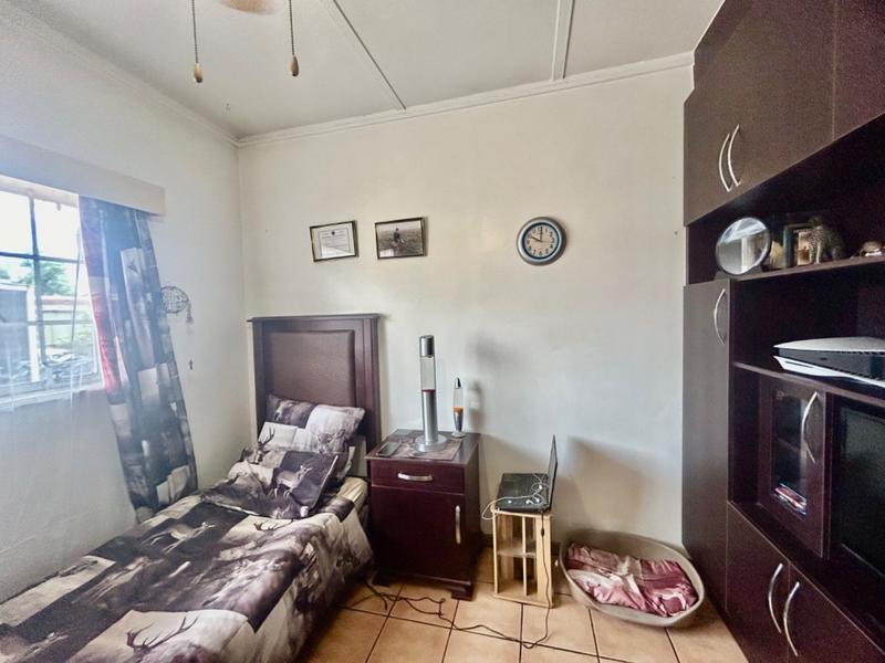 3 Bedroom Property for Sale in Vanderbijlpark CW 4 Gauteng