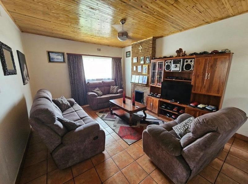 3 Bedroom Property for Sale in Vanderbijlpark CW 4 Gauteng