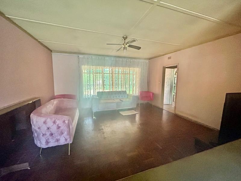 3 Bedroom Property for Sale in Vanderbijlpark CW 4 Gauteng