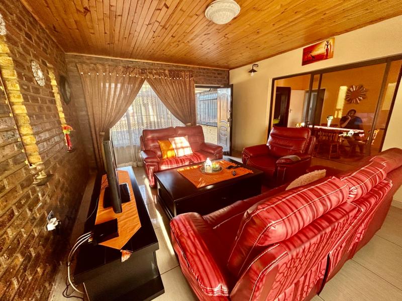 3 Bedroom Property for Sale in Vanderbijlpark CW 4 Gauteng
