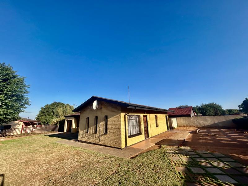 3 Bedroom Property for Sale in Vanderbijlpark CW 4 Gauteng