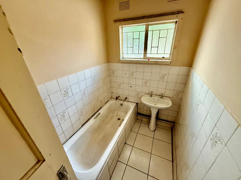 8 Bedroom Property for Sale in Vanderbijlpark CW 5 Gauteng