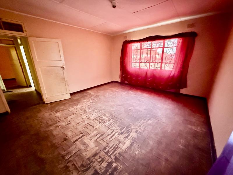 8 Bedroom Property for Sale in Vanderbijlpark CW 5 Gauteng