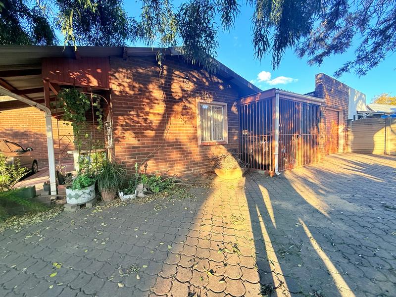 3 Bedroom Property for Sale in Vanderbijlpark CW 5 Gauteng