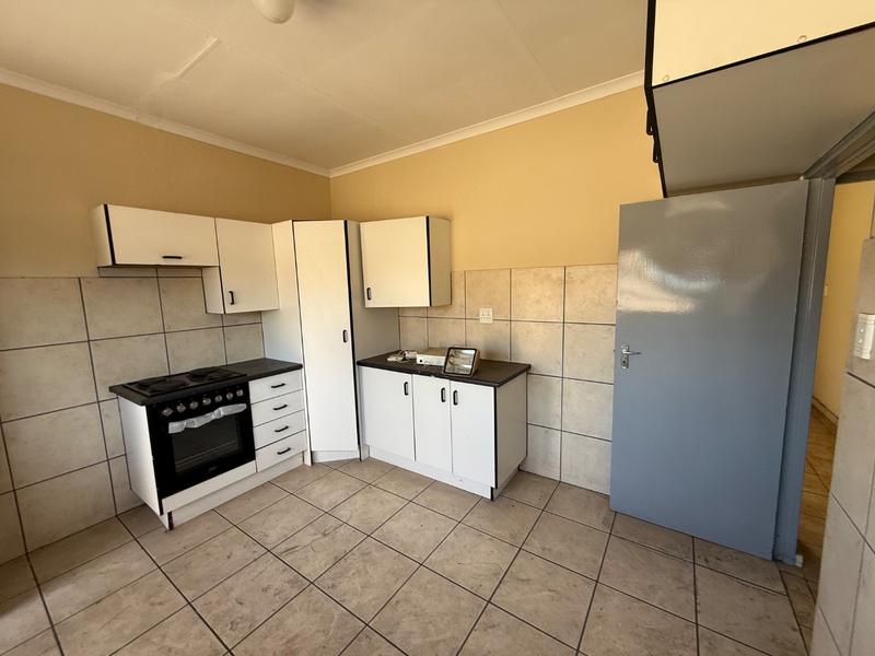 2 Bedroom Property for Sale in Vanderbijlpark CW 5 Gauteng