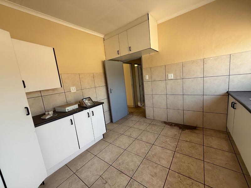 2 Bedroom Property for Sale in Vanderbijlpark CW 5 Gauteng