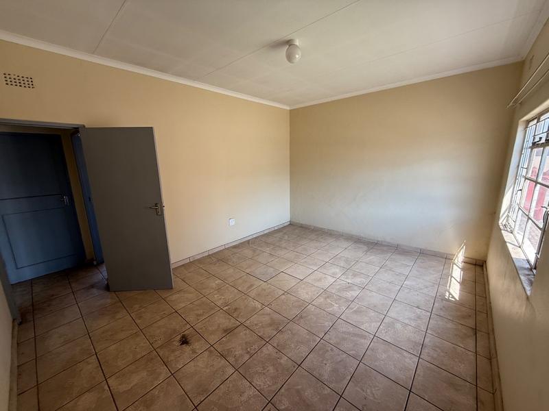2 Bedroom Property for Sale in Vanderbijlpark CW 5 Gauteng