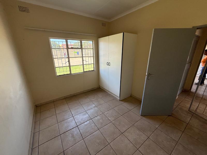 2 Bedroom Property for Sale in Vanderbijlpark CW 5 Gauteng