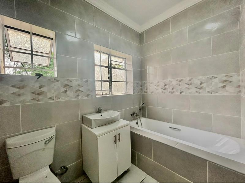 4 Bedroom Property for Sale in Vanderbijlpark CW 5 Gauteng