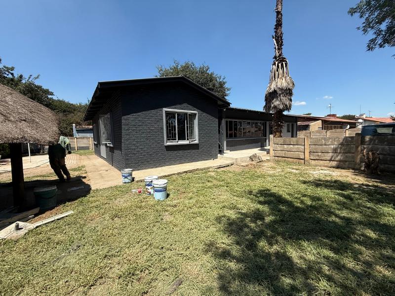 4 Bedroom Property for Sale in Vanderbijlpark CW 5 Gauteng