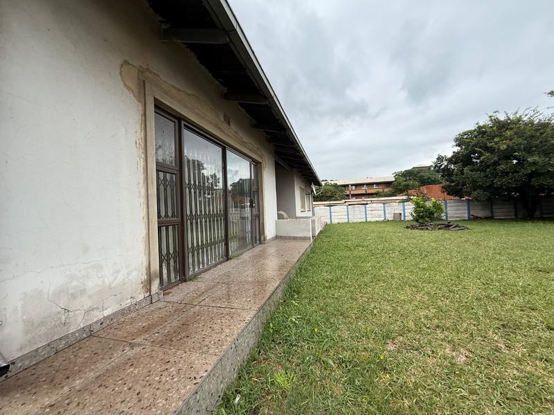 3 Bedroom Property for Sale in Vanderbijlpark CW 5 Gauteng