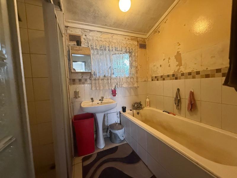 3 Bedroom Property for Sale in Vanderbijlpark CW 5 Gauteng