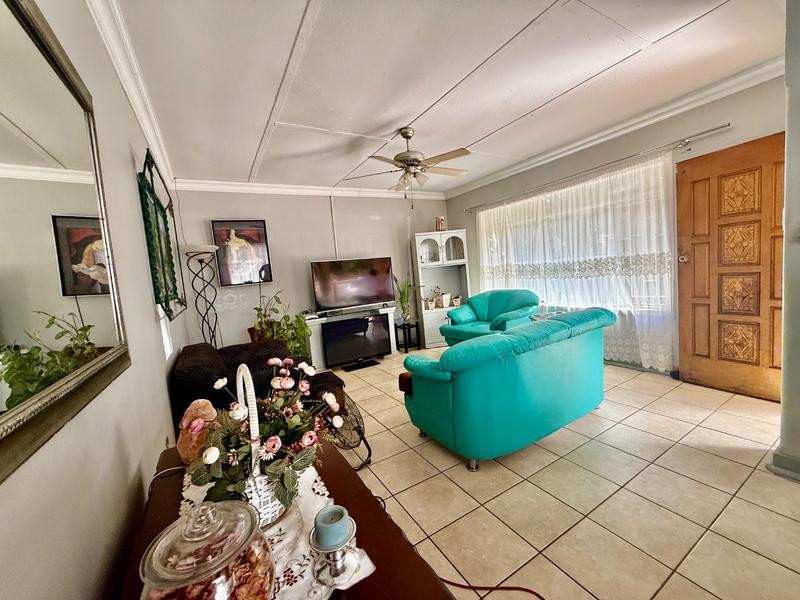 3 Bedroom Property for Sale in Vanderbijlpark CW 5 Gauteng