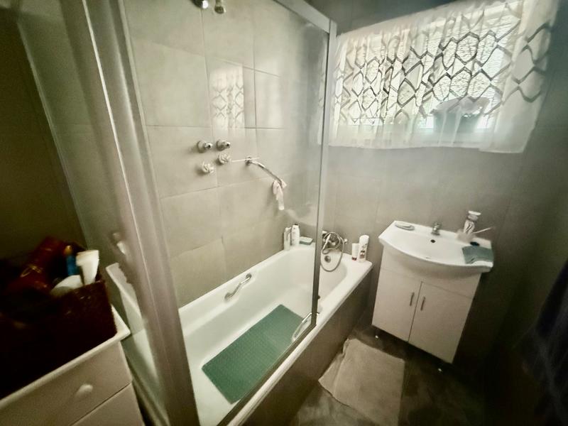 3 Bedroom Property for Sale in Vanderbijlpark CW 5 Gauteng