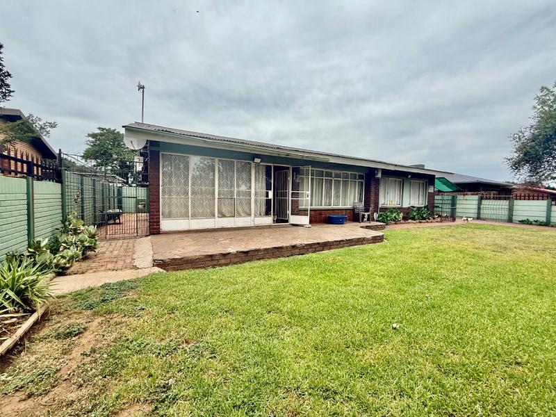 3 Bedroom Property for Sale in Vanderbijlpark CW 5 Gauteng