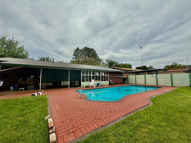 3 Bedroom Property for Sale in Vanderbijlpark CW 5 Gauteng