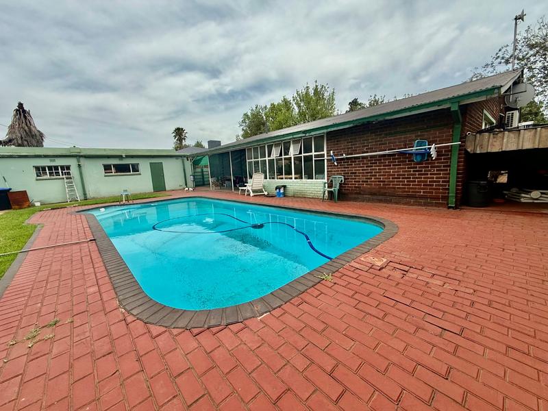 3 Bedroom Property for Sale in Vanderbijlpark CW 5 Gauteng