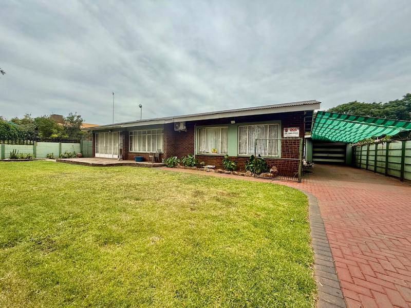 3 Bedroom Property for Sale in Vanderbijlpark CW 5 Gauteng