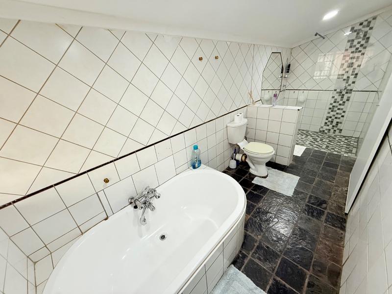 3 Bedroom Property for Sale in Vanderbijlpark CW 5 Gauteng