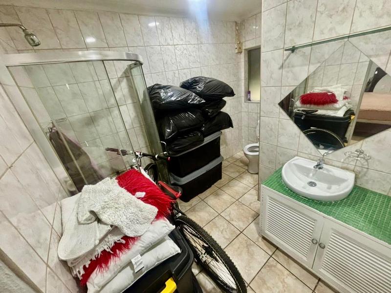 3 Bedroom Property for Sale in Vanderbijlpark CW 5 Gauteng