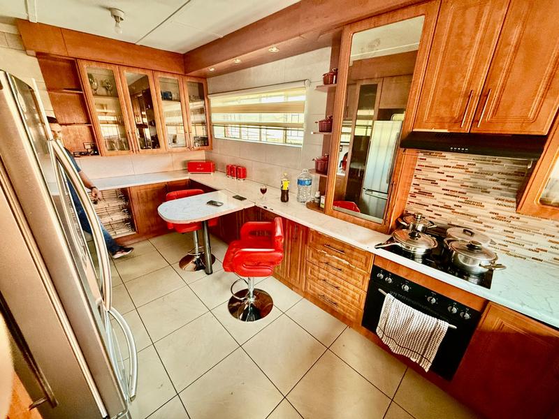 3 Bedroom Property for Sale in Vanderbijlpark CW 5 Gauteng