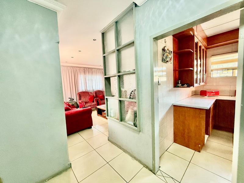3 Bedroom Property for Sale in Vanderbijlpark CW 5 Gauteng