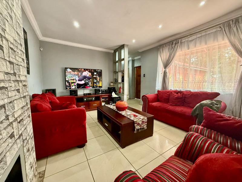 3 Bedroom Property for Sale in Vanderbijlpark CW 5 Gauteng