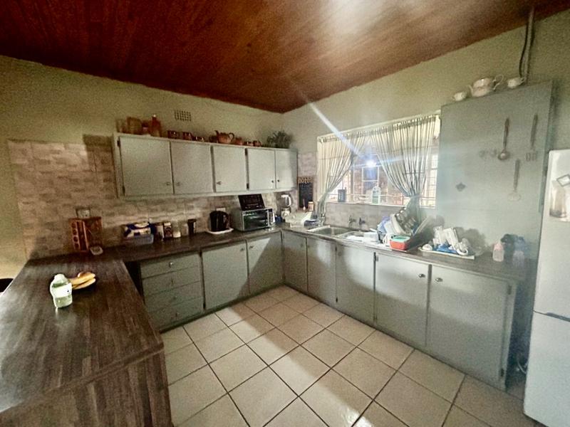 2 Bedroom Property for Sale in Vanderbijlpark CW 5 Gauteng