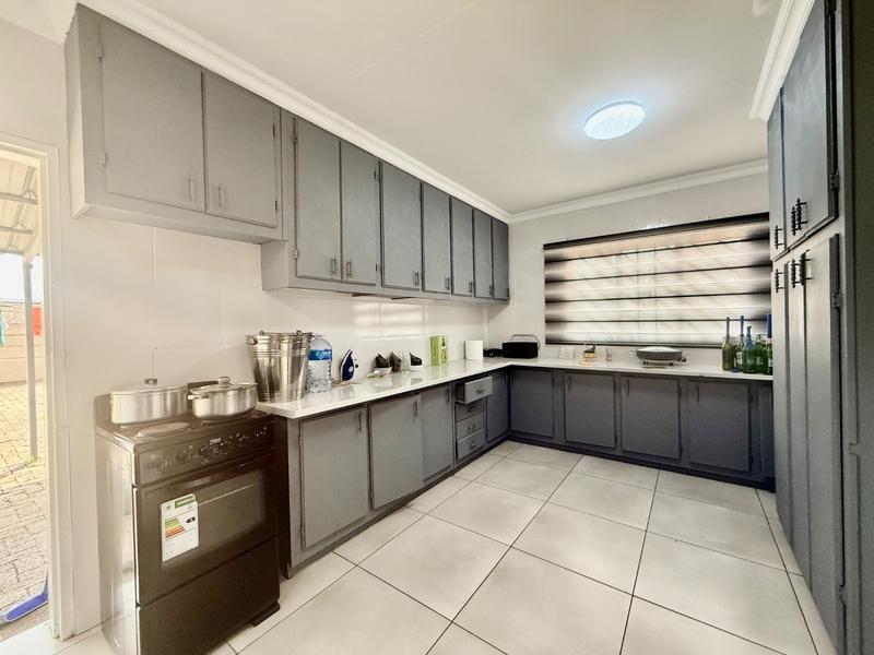 3 Bedroom Property for Sale in Vanderbijlpark CW 5 Gauteng