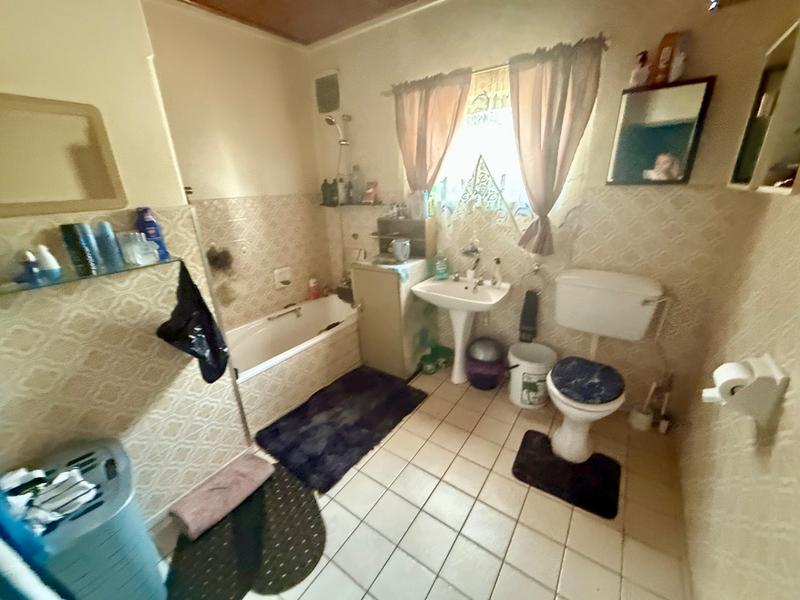 3 Bedroom Property for Sale in Vanderbijlpark CW 5 Gauteng