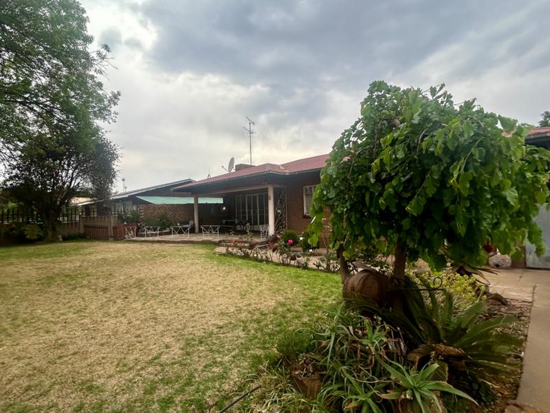 3 Bedroom Property for Sale in Vanderbijlpark CW 5 Gauteng
