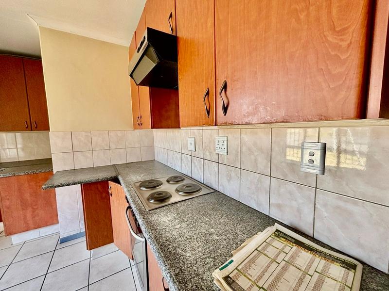 2 Bedroom Property for Sale in Vanderbijlpark CW 5 Gauteng