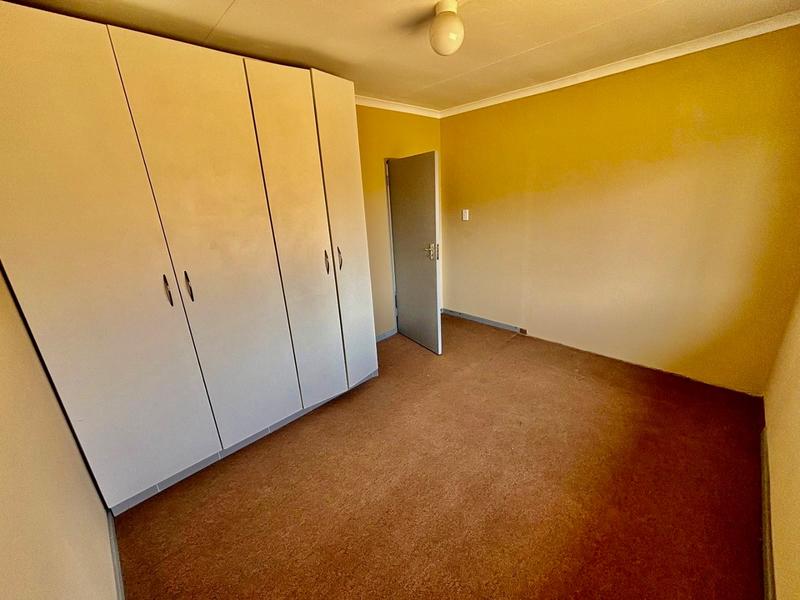 2 Bedroom Property for Sale in Vanderbijlpark CW 5 Gauteng