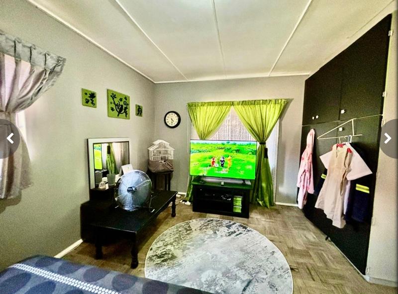 3 Bedroom Property for Sale in Vanderbijlpark CW 5 Gauteng