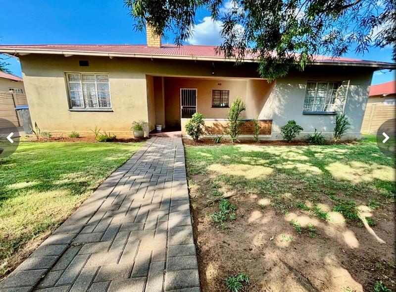 3 Bedroom Property for Sale in Vanderbijlpark CW 5 Gauteng