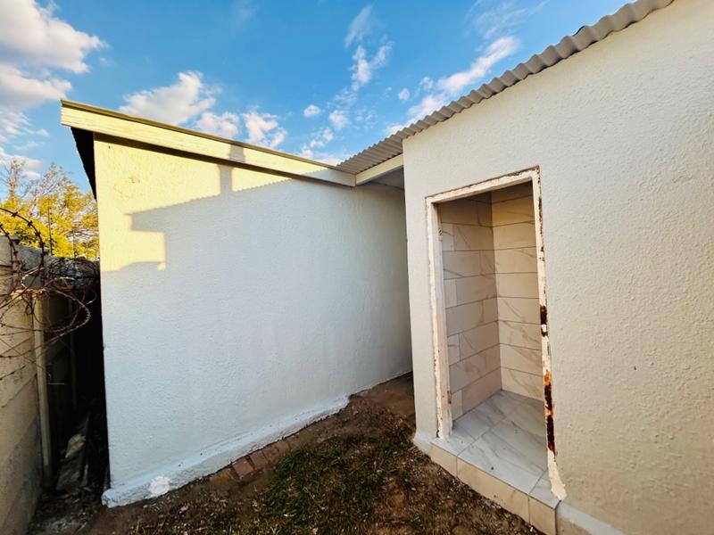 3 Bedroom Property for Sale in Vanderbijlpark CW 5 Gauteng